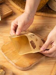 Brown Kraft Paper Sandwich/Bread/Grease-Proof Self-Adhesive Packaging Bags, Decorated With Bear And Lemon Patterns, Suitable For Sandwiches, Burgers, Fries, Party Snacks, Etc. (Patterns May Vary Slightly Due To Different Production Batches) - Brown - View 3
