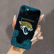 La funda de teléfono con espejo Fierce Roar de los Jacksonville Jaguars también funciona como un elegante espejo y es compatible con  17,  16 Pro Max,  15 Pro Max,  13 y  12. Fabricada en TPU resistente, ofrece una excelente protección contra golpes y caídas. Perfecta para los amantes del deporte y un regalo ideal para amigos, familiares, cumpleaños o cualquier ocasión especial. - Negro - Ver 2