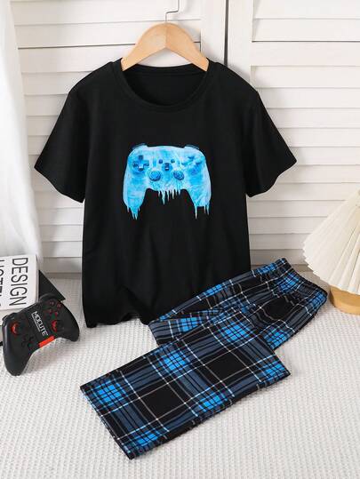 2pcs Kids Set, Black Round Neck Short Sleeve T-Shirt Paired With Blue Video Game Graphic Decor And Blue Plaid Loose Pajama Pants, Suitable For Boys Casual Wear. Stretchy Knit Fabric, Comfortable And Soft, Suitable For College Students, High School Students And Indoor Leisure Wear.