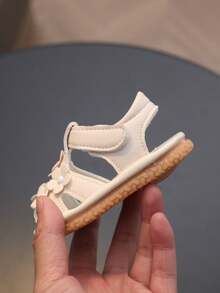 1双婴儿花朵发声夏季凉鞋，可爱轻便防滑圆头保护幼儿鞋，适合宝宝夏季学步 - 米色 - 查看 7