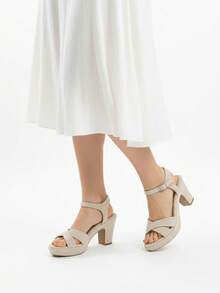 Soraia 女士厚底寬跟涼鞋 - 優雅交叉綁帶踝帶款 - 適合派對、婚禮和夏季穿著 - 多種顏色可選，沙灘搭扣 - 米色 - 查看 2