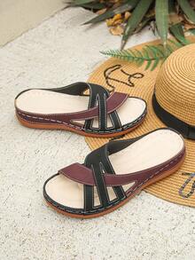 女士新款时尚圆头坡跟厚底凉鞋,舒适轻便露趾设计,酒红色拼接黑色,度假风夏季日常穿着,酒红色拼接黑色厚底凉鞋,沙滩拖鞋,旅行必备 - 酒紅拼黑色 - 查看 8