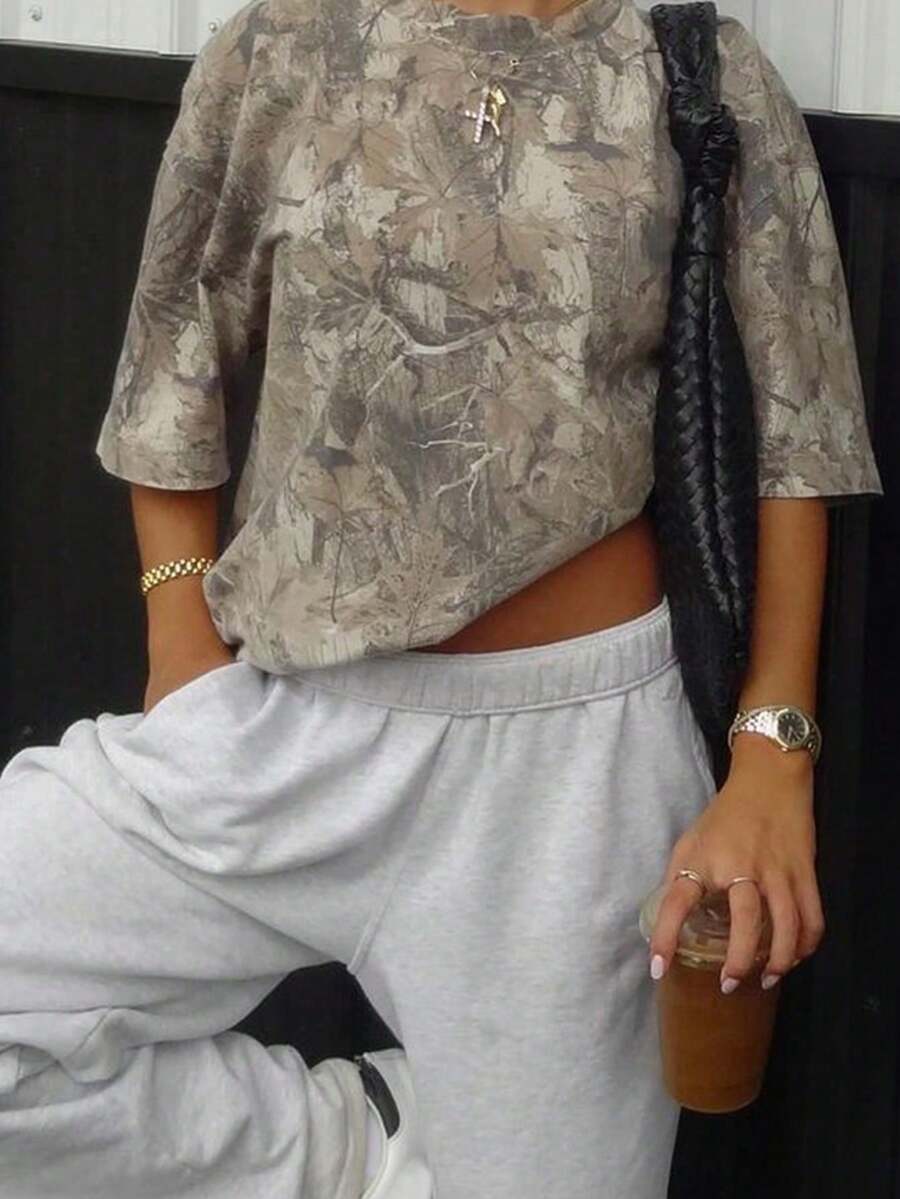 Women's Casual Loose Camouflage Print Short Sleeve T-Shirt - 軍綠色 - 查看 1