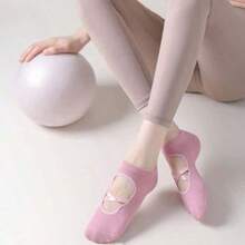 4双装女士防滑瑜伽袜 - 专业防滑设计，适用于跑步、健身、普拉提、芭蕾和地板运动 - 多种颜色可选（黑色、粉色、灰色、红色），带足弓支撑和脚踝缓冲 - 舞蹈和健身爱好者的理想礼物，训练必备 - 彩色 - 查看 2