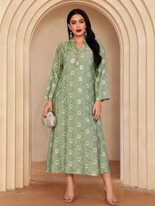 Elegant Embroidered Arabic Style Dress With V-Neck And Tassel Trim, 2026 New Style Ramadan Traditional - Green - View 2