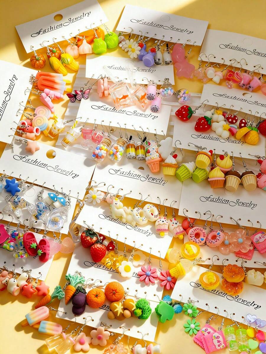 Bộ 60+ khuyên tai bằng nhựa mô phỏng thức ăn, đồ uống, trái cây ngộ nghĩnh, hình gấu bông độc đáo, kẹo mút cầu vồng, dâu tây, sao biển phát sáng trong bóng tối, và các loài động vật biển.