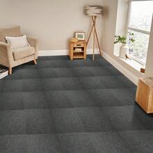 Azulejas de alfombra reutilizables, 20 "x 20" cuadrados de alfombra con acolchado adjunto, azulejos de alfombra acolchados suaves, fácil instalación bricolaje para dormitorio sala de estar interior al aire libre (20 azulejos, gris oscuro) - Negro - Ver 9