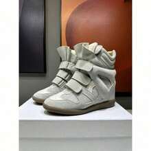 New 2026 Hidden Height-Increasing High-Top Women's Shoes, Color-Matching Flat Casual Sneakers. New 2025 Hidden Height-Increasing High-Top Women's Shoes, Color-Matching Flat Casual Sneakers. Designer High-Top Shoes For Women In Autumn And Winter, Body-Hugging Casual Sports Shoes, Versatile White Shoes With A Thick Black Sole. 7 Cm Internal Heel Lift Women's Ankle Boots, High-Top Models For Petite Sizes. - 白色 - 查看 4