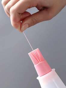 1pc Silicone Oil Brush With Oil Bottle, Heat-Resistant Bristles, Suitable For Air Fryer, Pancake, Baking And Grilling