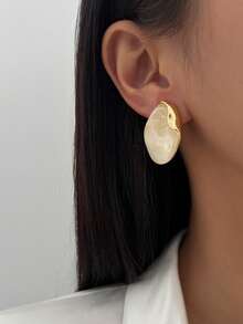 1 Pair Retro Fashion Asymmetric Tiger Eye Resin Stud Earrings, Elegant Jewelry Accessories For Women - Beige - View 2