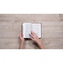 NLT Church Bible Hardcover Black - 如圖 - 查看 7