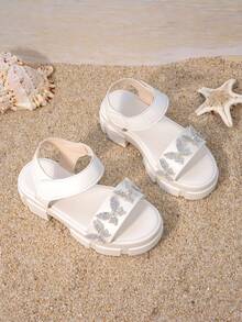 1双女童蝴蝶亮钻白色PU凉鞋，露趾设计，厚底，舒适防滑，甜美闪亮的夏季沙滩鞋 - 白色 - 查看 3