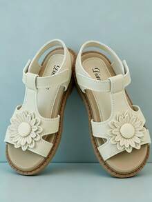 1 par de sandalias decoradas con margaritas blancas para niñas, de piel sintética, con tira cruzada y tira de tobillo antideslizante, de estilo dulce y fresco, artículo popular con alta valoración, diseño de moda, suela blanda, cómoda, sandalias ideales para niños en vacaciones - Beis - Ver 3