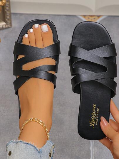 新款春秋季户外沙滩交叉露趾平底凉鞋，简约镂空设计，休闲透气一脚蹬拖鞋，适合沙滩、户外、日常穿着