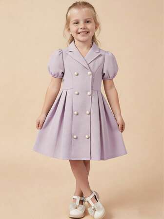 年轻女孩泡泡袖双排扣领连衣裙，春夏季优雅风格