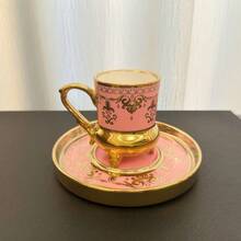 1/6件套阿拉伯风格金色陶瓷咖啡杯碟套装，容量90毫升/3.04盎司，奢华金边，适用于卡布奇诺、拿铁、摩卡、双份浓缩咖啡，优雅的家居装饰，适用于办公室和厨房，是圣诞节、情人节、毕业典礼、秋冬季节的理想礼物，男女皆宜，也是圣诞家居装饰的完美之选。