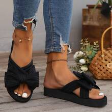 Women's Fashion Flip Flops, Lightweight Floral Pattern Seaside Slides, Vacation Style Beach Thong Sandals - Black - View 3