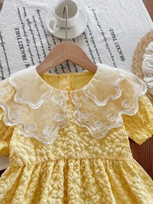 Young Girl' Elegant Middle Eastern Style Summer Party Dress, Floral Lace Collar Design, Textured Fabric, Cute Puff Sleeves, Waist Cinched, Yellow Princess Dress - Yellow - View 5