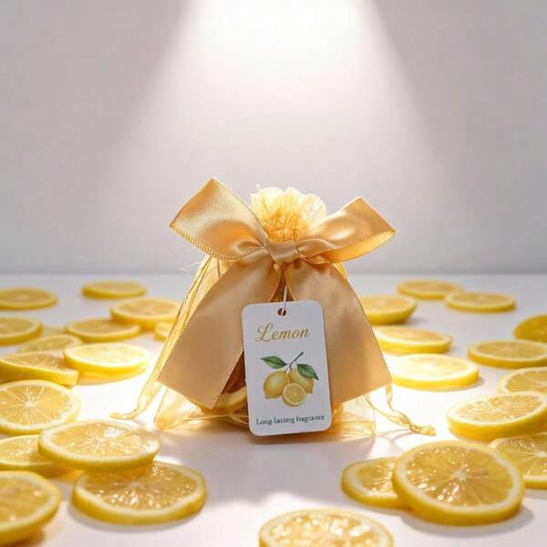 清新柠檬香氛包，用于除臭和增添香气，可放置于车内、包包、衣柜中。