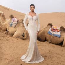 Faeriesty Damen Abendkleid mit langen Ärmeln und Perlen, tiefer V-Ausschnitt, figurbetonter Meerjungfrauenschnitt, verziert mit Pailletten-Stickerei, geeignet für rote Teppich Veranstaltungen, formelle Hochzeiten, schwarze Krawatte Anlässe, Luxus-Galas. - Champagnerfarben - Übersicht 6
