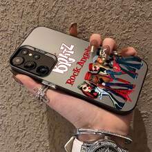Funda para teléfono  Rock Angelz con diseños icónicos de muñecas, compatible con teléfonos ,  17,  16 Pro Max,  15 Pro Max,  13 y  12. Fabricada en TPU para una protección total contra golpes y caídas. Ideal para fans, amigos, regalos de cumpleaños y obsequios navideños originales. - Negro - Ver 5