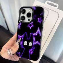 Gato negro y estrellas en morado neón. Esta elegante funda es compatible con los modelos  17, 16, 15, 14 Pro Max, 13, 12, 11, XR y XS Plus. Fabricada en silicona TPU, ofrece protección contra golpes y caídas, además de una sensación superior. Es un regalo ideal para familiares, amigos y seres queridos, y una opción perfecta para Año Nuevo. - Negro - Ver 6