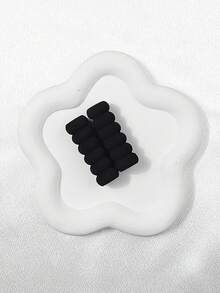 1 Pair Cuticle Nipper Grips Non-Slip Sweat-Absorbent Protective Sleeves For Manicure & Pedicure Anti-Scratch Anti-Drop Covers For Nail Technicians & DIY Enthusiasts