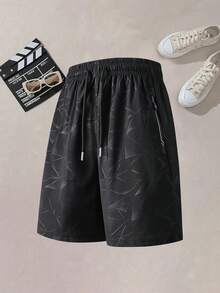 Quần short thể thao nam mùa hè với dây rút ở eo và túi khóa kéo hai bên. Chiếc quần short này có thiết kế in độc đáo tạo vẻ ngoài thời trang hơn. Thích hợp cho chạy bộ, các trò chơi bóng, tập thể dục và các hoạt động thể thao khác. Màu đen. - màu đen - Xem 6