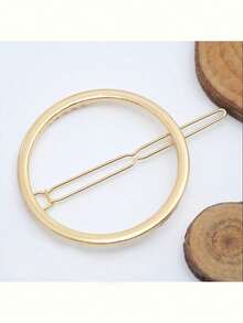 1pc Elegant Round Zinc Alloy Hair Clip.Selection Of High-Quality Zinc Alloy Material, Fine Polishing And Grinding, Texture Delicate And Shiny, Wear-Resistant And Corrosion-Resistant, Long-Term Use Is Still As New. Rounded Ring Design, Smooth And Soft Lines, Not Pulling Hair, Not Pressure Scalp, Both Elegant Style And Comfortable To Wear. A Variety Of Fresh Colors To Choose From, Easy To Adapt To Daily Commuting, Dating And Other Scenarios, Easy To Fix The Hairstyle, Add Exquisite Details To The Modeling, Is To Enhance The Sense Of Atmosphere Of The Practical Accessories. - 金色 - 查看 4