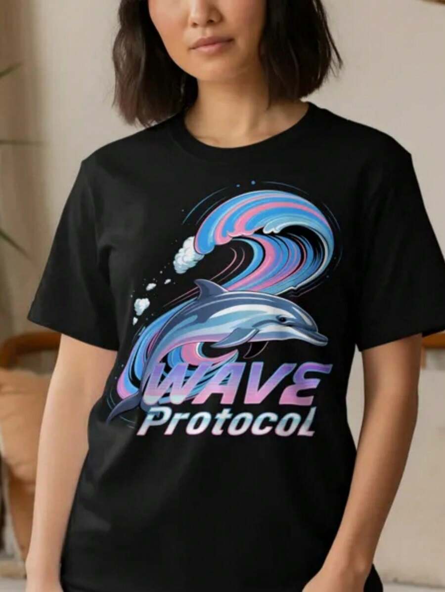 Dolphin Wave Protocol T-Shirt, Vibrant Wave Dolphin Graphic Tee, Cool Ocean Inspired Shirt, Unique Dolphin Print T-Shirt - Negro - Ver 1