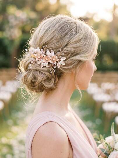 1个亚克力水晶梅花发夹，新娘婚礼发饰，情人节配饰