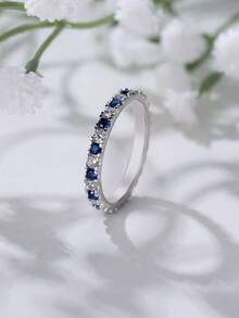 1只精美925銀髮藍白色鋯石鑲嵌小戒指,是求婚、婚禮、紀念日送給女性的理想禮物