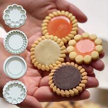 4 件套复古经典三明治饼干模具 - DIY 情人节巧克力、果酱和奶酪饼干，心形和花卉图案，烘焙必备 | 花卉图案 | 烘焙模具 - 白色 - 查看 5