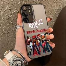 Funda para teléfono  Rock Angelz con diseños icónicos de muñecas, compatible con teléfonos ,  17,  16 Pro Max,  15 Pro Max,  13 y  12. Fabricada en TPU para una protección total contra golpes y caídas. Ideal para fans, amigos, regalos de cumpleaños y obsequios navideños originales. - Negro - Ver 1