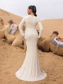 Faeriesty Damen Abendkleid mit langen Ärmeln und Perlen, tiefer V-Ausschnitt, figurbetonter Meerjungfrauenschnitt, verziert mit Pailletten-Stickerei, geeignet für rote Teppich Veranstaltungen, formelle Hochzeiten, schwarze Krawatte Anlässe, Luxus-Galas. - Champagnerfarben - Übersicht 3