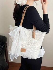蕾丝小众设计清新文艺风手提包，饰有蝴蝶结，时尚简约休闲，大容量且极具吸引力，可作女士单肩包、优雅女士腋下包使用，适合度假、海滩、通勤、日常搭配拍照送礼 - 白色 - 查看 3
