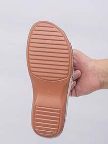 Sandal đế xuồng nữ mũi tròn đối xứng mới năm 2026, dép quai ngang thoải mái màu trắng/kaki, đế dày, thích hợp cho đi trong nhà/ngoài trời, đi biển, đi bộ, dép đế xuồng kiểu retro màu trắng/kaki. - Trắng và kaki - Xem 8