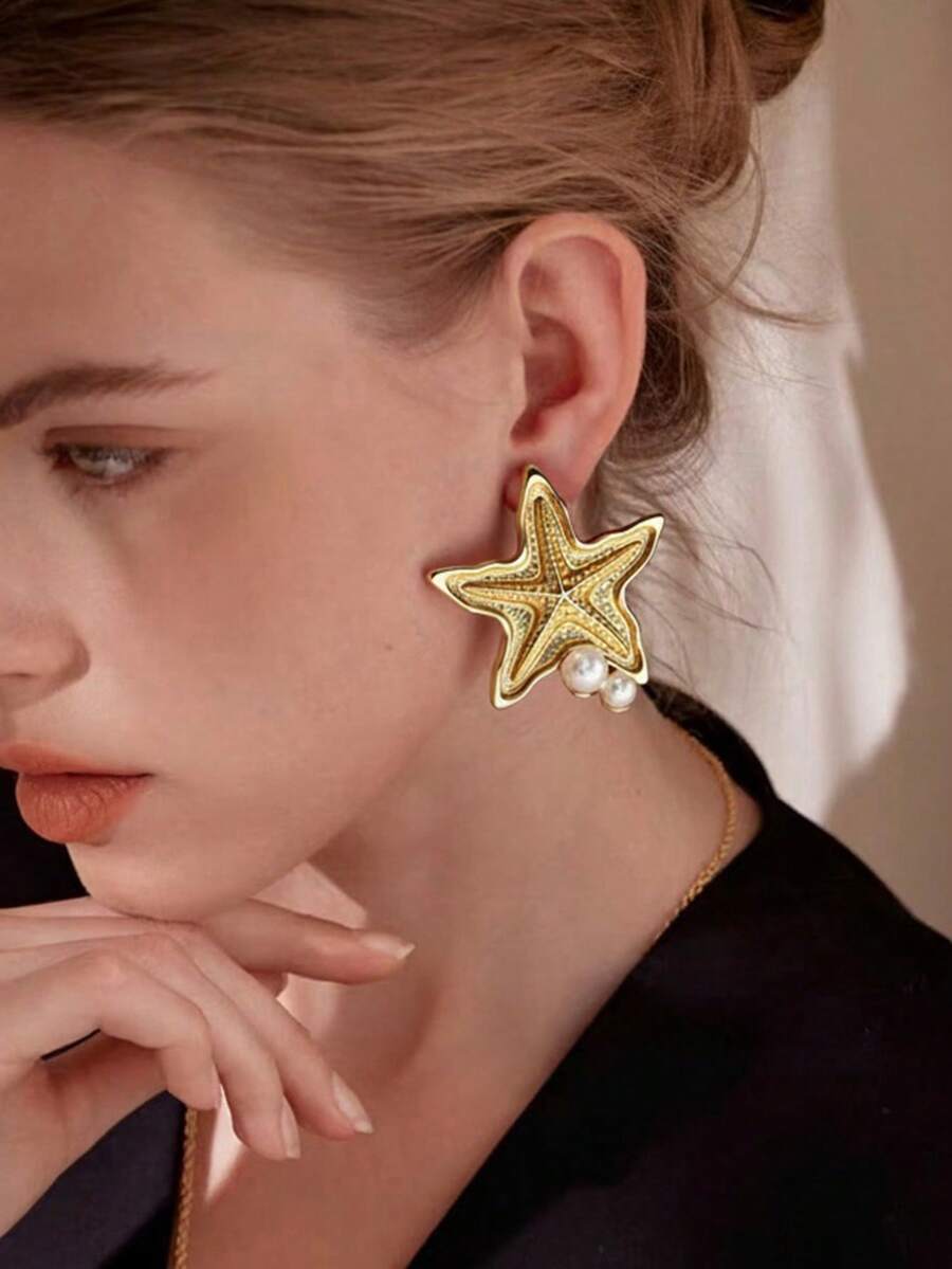 一对简约合金海星耳钉，饰以仿珍珠，适合日常、办公、派对佩戴 - 海星耳環 - 查看 1