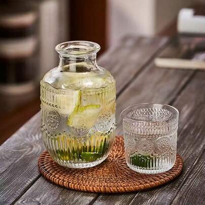 Bộ 2 ấm trà thủy tinh kiểu cổ điển, gồm 1 ấm trà và 1 tách, trang trí chạm khắc tinh tế, lý tưởng cho nước ép, đồ uống, thích hợp cho đồ uống buổi tối, đồ uống cạnh giường ngủ, tại nhà hàng, khách sạn, văn phòng, thủy tinh chịu nhiệt, tuyệt vời cho kỳ nghỉ, tiệc tùng, họp mặt.