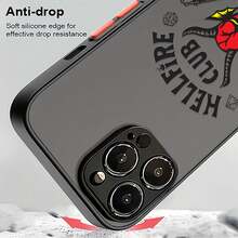 Logotipo del Club Fuego Infernal con armas demoníacas y fantásticas. Esta elegante funda es compatible con los modelos  17, 16, 15, 14 Pro Max, 13, 12, 11, XR y XS Plus. Fabricada en silicona TPU, ofrece protección contra golpes y caídas, además de una sensación superior. Es un regalo ideal para familiares, amigos y seres queridos, y una opción perfecta para Año Nuevo. - Negro - Ver 6