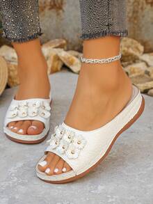 Women's Crocodile Embossed Floral Decor Strap Open Toe Platform Wedge Comfortable Lightweight Slide Sandals, Suitable For Vacation, Daily Indoor/Outdoor Wear, Beach, White Color, Random Pattern - White Crocodile Pattern - View 4