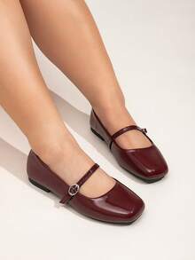 女士方头玛丽珍平底鞋 - 亮丽酒红色，柔软橡胶鞋底和加厚PU鞋垫 - 舒适的办公休闲鞋，适合所有季节，女士平底鞋，新款，时尚简约，套脚设计，纯色亮面 - 大码宽楦 - 酒紅色 - 查看 3