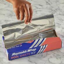 50ct (49.83 Sq Ft) Reynolds Kitchens Pre-Cut-Up Foil Sheets - Convenient-Saving Sheets Lunches Sandwiches & Baking - Easy Handling Food Storage Lunch Prep & On--Go - Individually Wrapped Hygienic Foil Squares - 1 - 查看 10