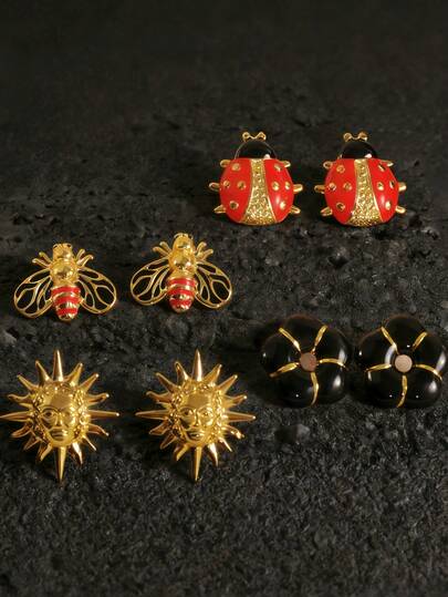 The Golden Bee Naturalistic Design Of Shiny Earrings Is A Jewelry Gift For Women, Made Of Stainless Steel Waterproof Statement Earrings