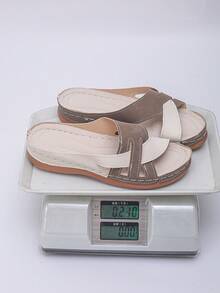 大码 35-45 码夏季时尚休闲撞色坡跟凉鞋，户外变色仿超白卡其哑光罗马凉鞋，轻便舒适百搭女士坡跟厚底凉鞋，旅行必备 - 變色仿超白色拼卡其色磨砂 - 查看 8