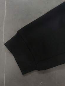 2件套加大码男士休闲巴黎英文印花短袖T恤和裤子套装，适合日常穿着