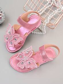 1双玫红色加大码女童平底凉鞋，柔软皮革，饰以彩色水钻网眼蝴蝶装饰，圆头，防滑软底，时尚公主沙滩凉鞋，适合3-12岁儿童，2026春夏款 - 玫紅色 - 查看 5