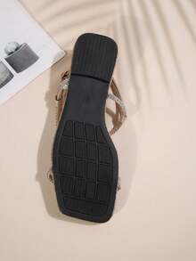 女士法式水晶装饰凉拖，夏季新款，适合搭配连衣裙，低跟设计，适合海滩、居家、休闲、派对、外出、约会等场合。 - 金色 - 查看 8