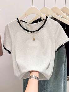 Triangle Hem Minimalist T-Shirt, Holiday, Summer - Light Grey - View 4