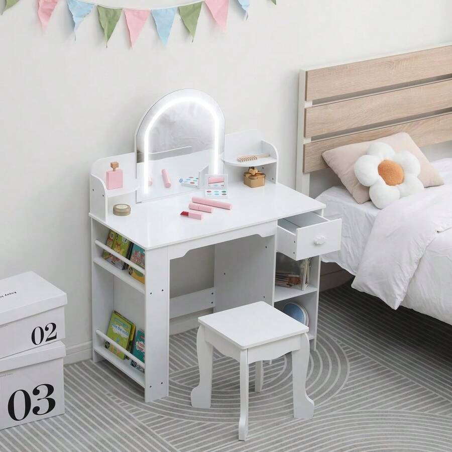 Tocador de Princesa Iluminado con Espejo para Niñas – Mesa de Maquillaje de Madera con Estantería, Cajón, Estantes y Banco – Mueble de Almacenamiento Elegante para Dormitorio o Cuarto de Juegos - Color: Blanco con accesorios. - Ver 1